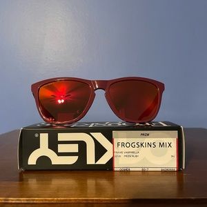 Frogskins Mix - Vampirella w/ Prizm Ruby